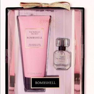 Victoria’s Secret’s Bombshell Fragrance & Lotion set